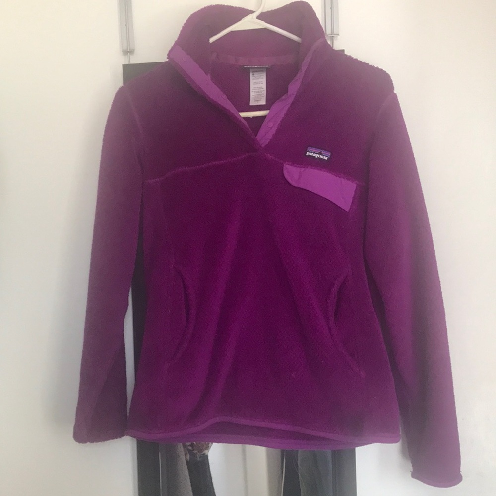 Magenta Patagonia Pull Over
